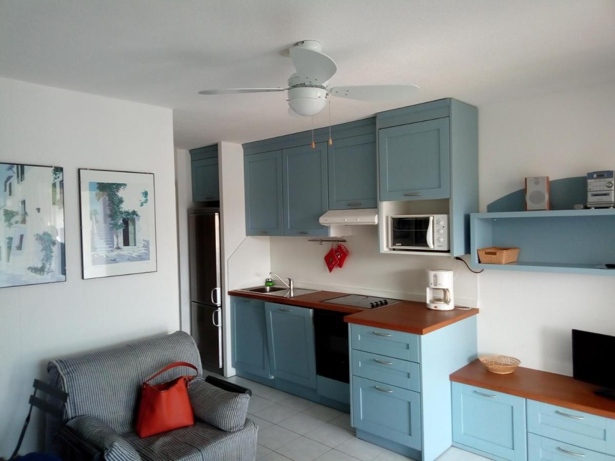 Luxury Apartment In Port 格里莫 外观 照片